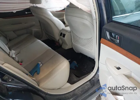 2013 Subaru Outback 2.5I Limited z USA, uszkodzony, nr VIN 4S4BRBKC0D3290841